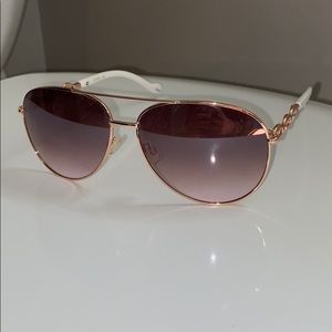 NEW jessica simpson sunglasses